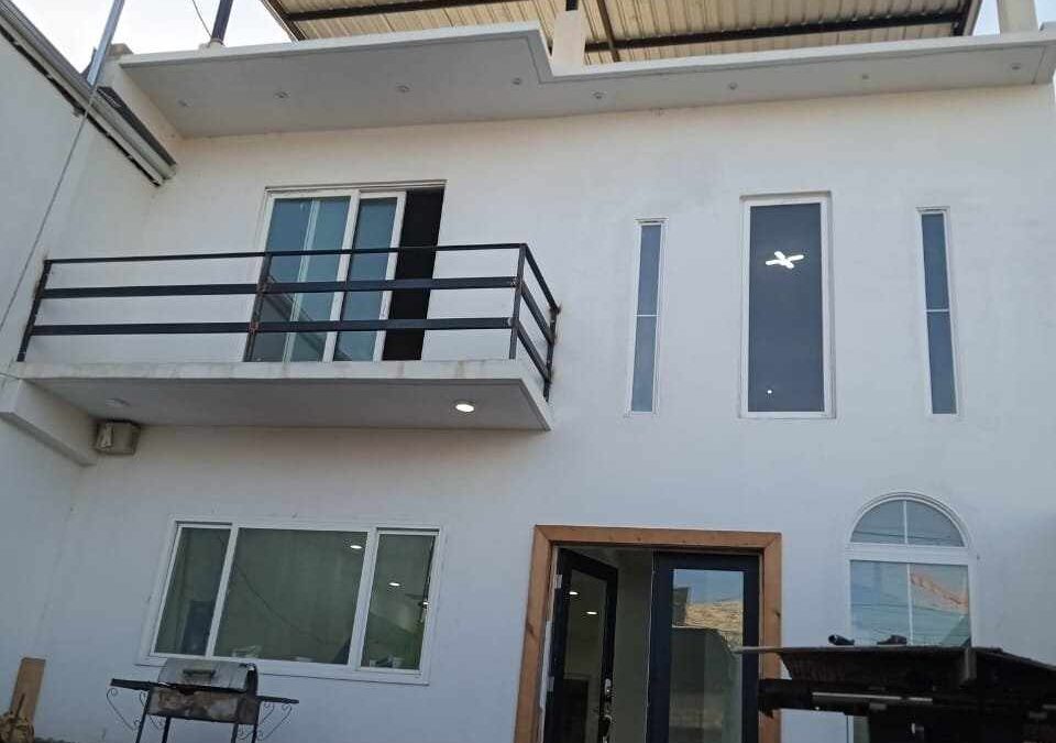 CASA NUEVA CON TERRAZA GRANDE EN EL 3ER PISO