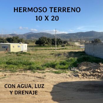 Ya tiene los 3 servicios agua luz y drenaje